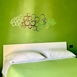 https://color-house-malpensa.it-lombardy.com